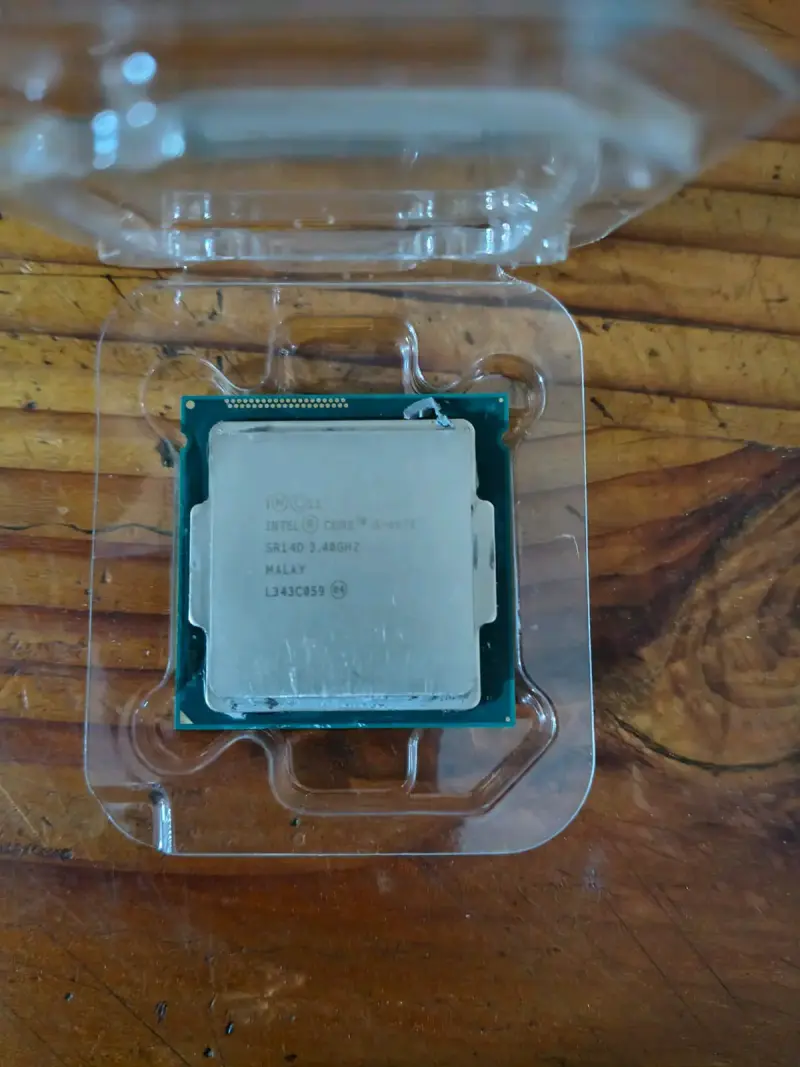 Procesador Intel Core i5 y Tarjeta Gráfica ASUS - 2
