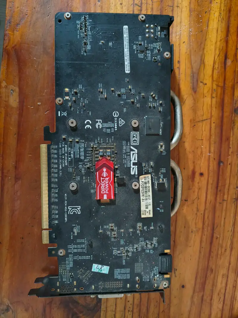 Procesador Intel Core i5 y Tarjeta Gráfica ASUS - 5