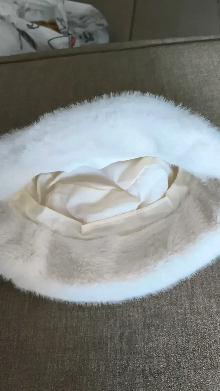 Sombrero de felpa blanco para invierno - 2