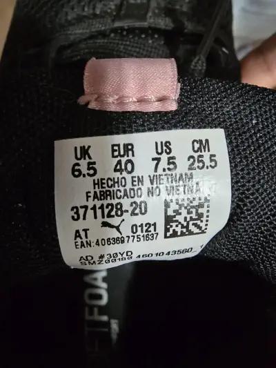 Zapatillas deportivas negras y rosadas Puma - miniatura 2