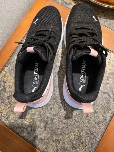 Zapatillas deportivas negras y rosadas Puma - miniatura 4