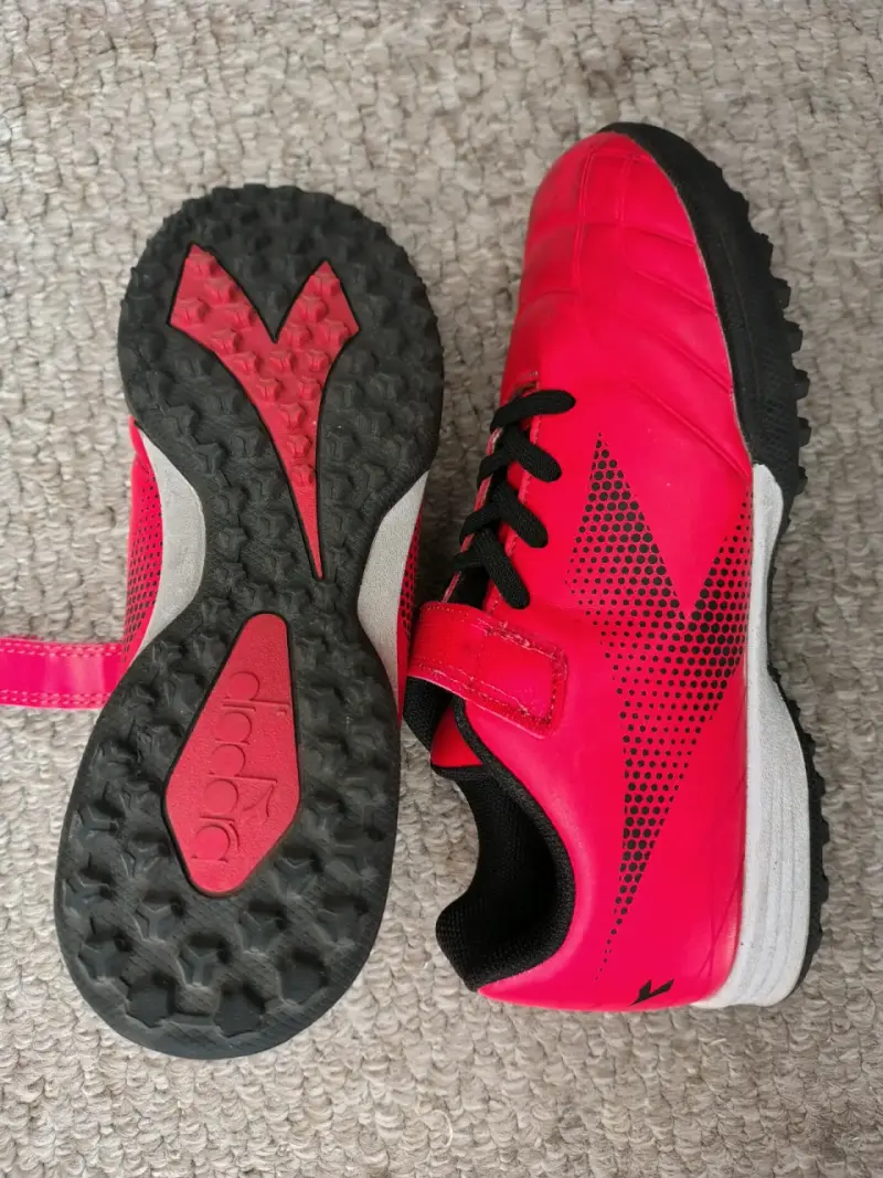 Zapatillas de fútbol para niños Diadora rojas - 1