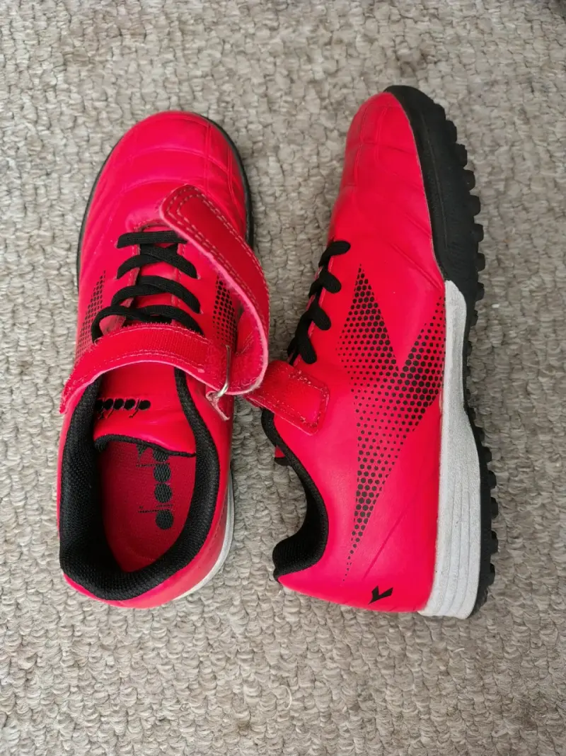 Zapatillas de fútbol para niños Diadora rojas - 2