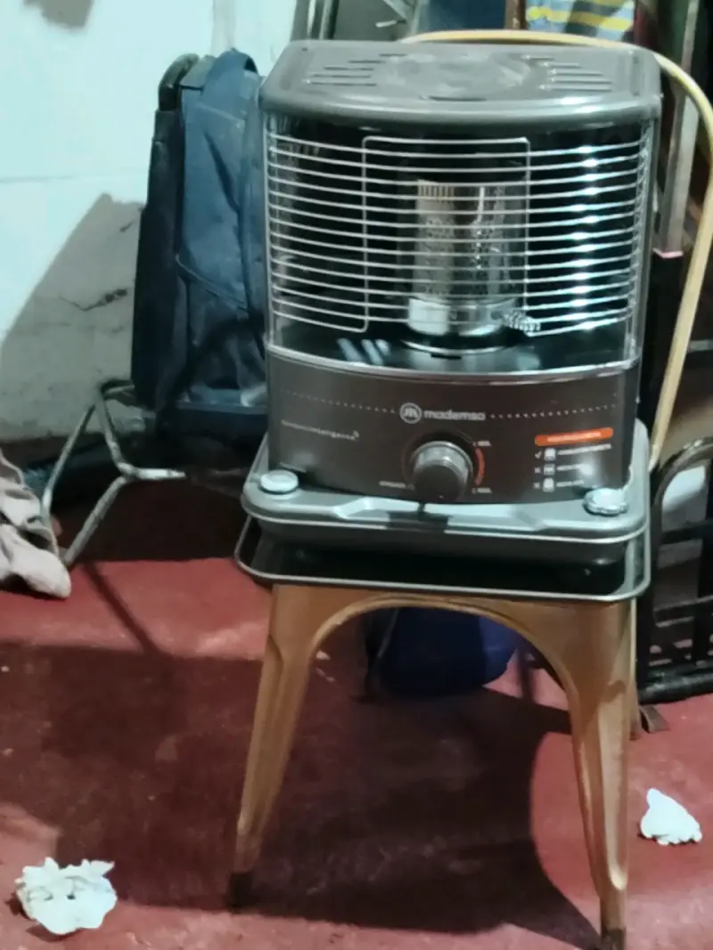 Estufa a parafina Mademsa con control de temperatu - 3