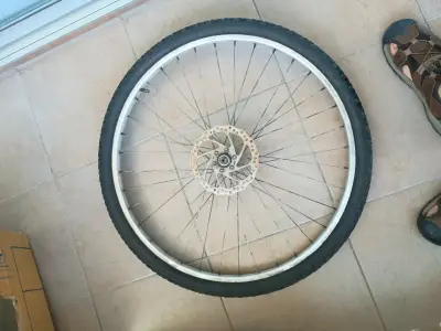 Rueda trasera de bicicleta - miniatura 2