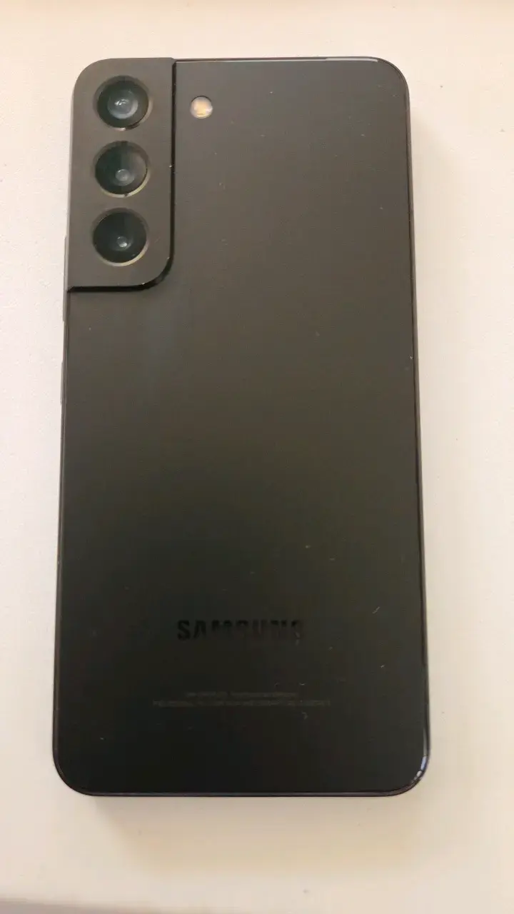 Samsung Galaxy S22 en buen estado - 3