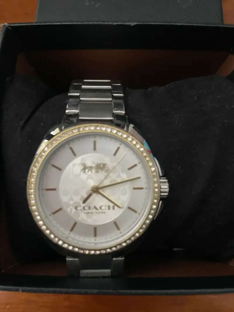 Reloj Coach de acero inoxidable con cristales - 1