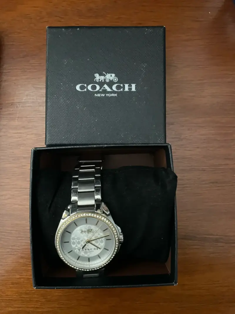 Reloj Coach de acero inoxidable con cristales - 2