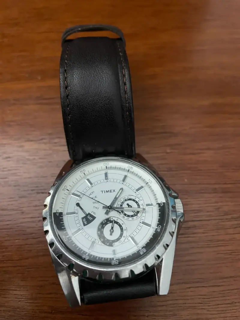 Reloj Timex cronógrafo con correa de cuero