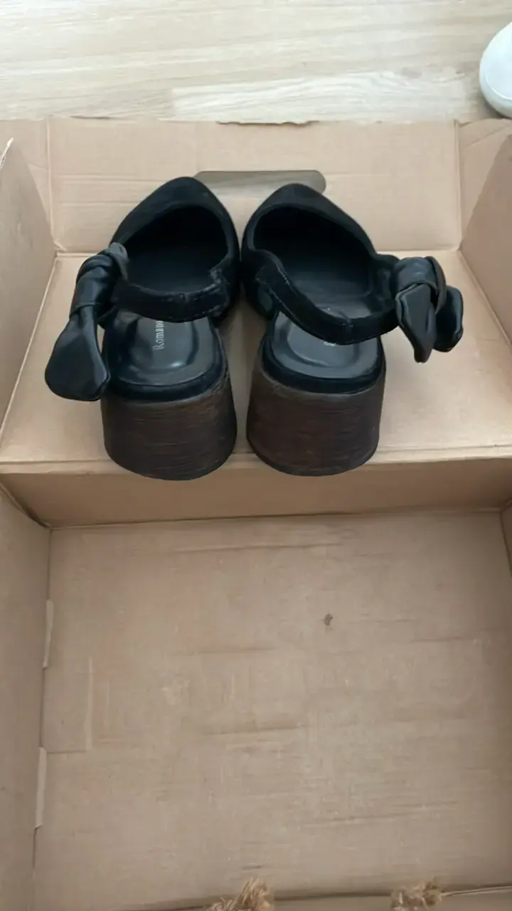 Zapatos de tacón negro Reno con lazo Romano - 3