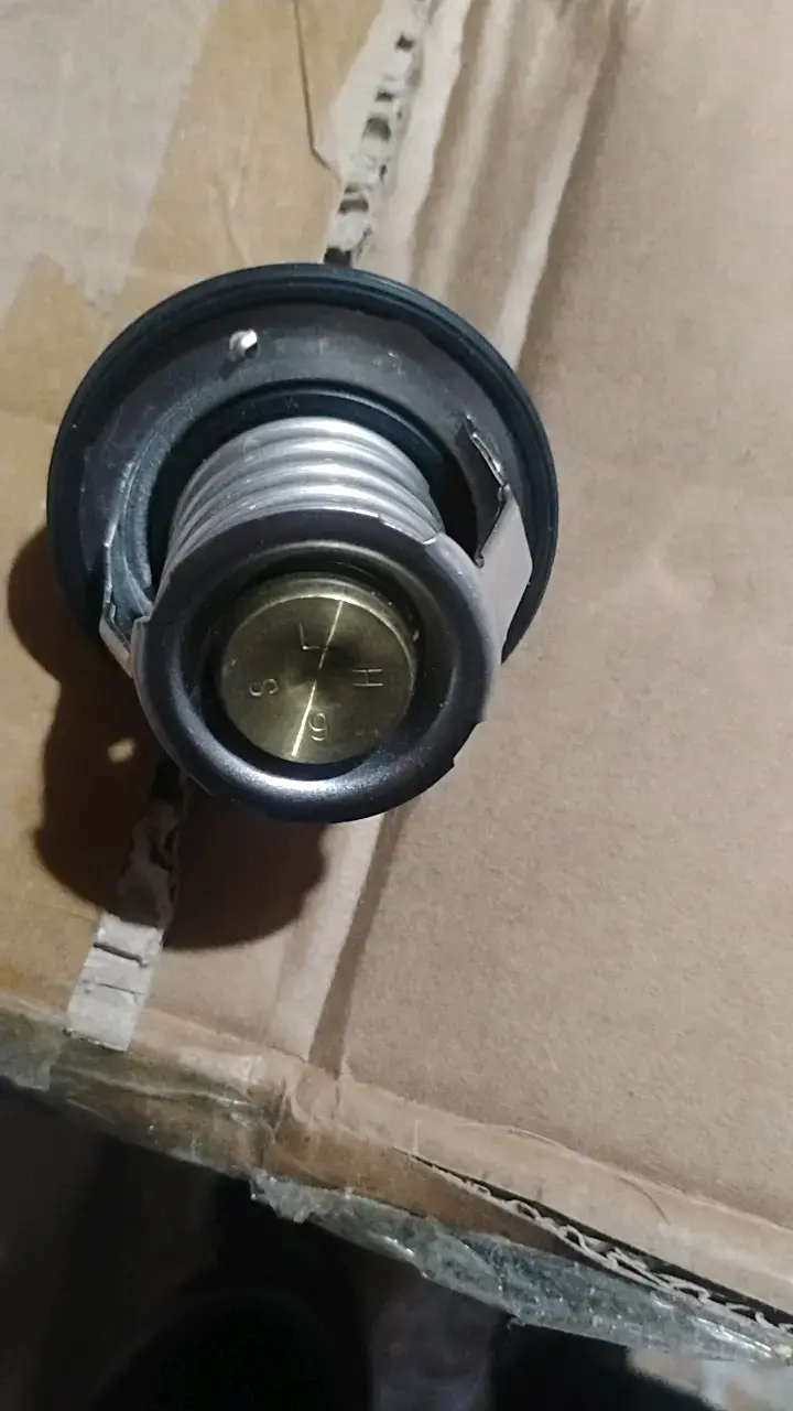 Termostato Tama para automóvil modelo W56FA-78 - 4