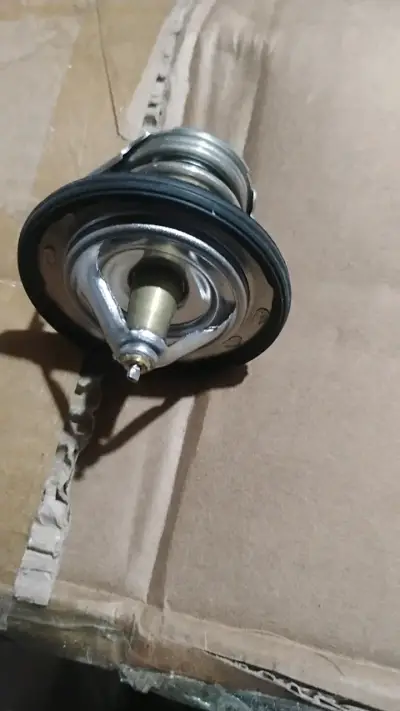 Termostato Tama para automóvil modelo W56FA-78 - miniatura 5