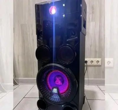 Parlante LG XBOOM con luces LED y 1000W - miniatura 3