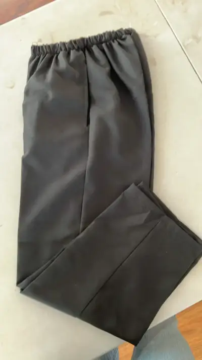Pantalones negros cintura elasticada. Bailes - miniatura 1