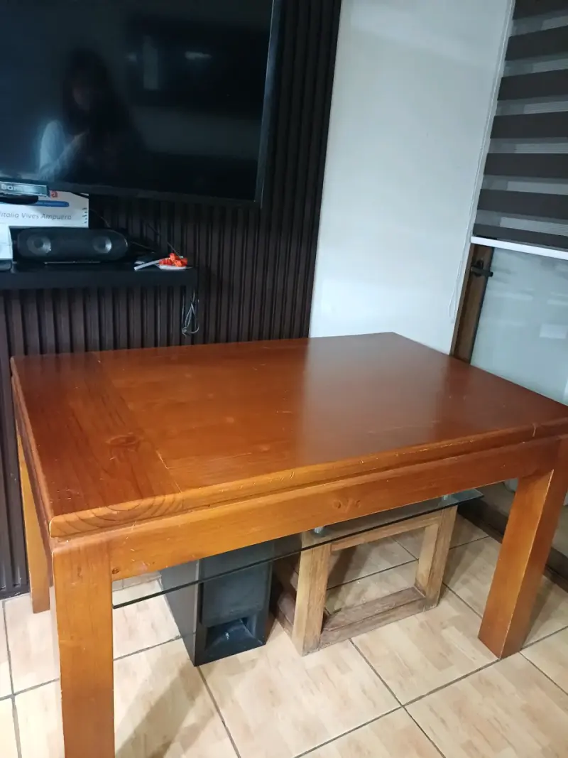 Mesa de comedor de madera robusta - 3