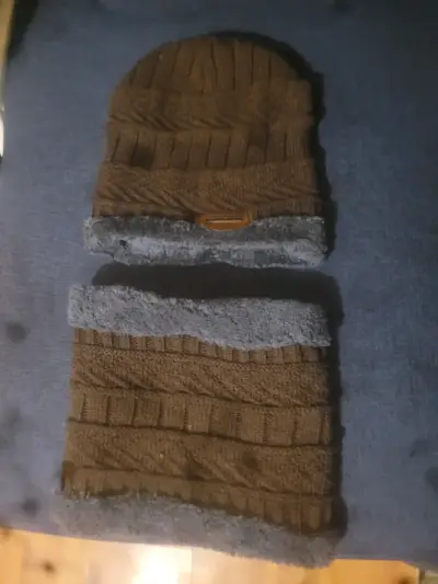 Set de gorro y bufanda térmicos marrón y gris - miniatura 1