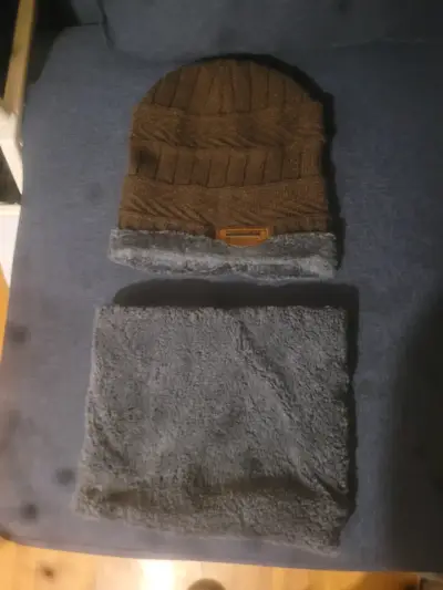 Set de gorro y bufanda térmicos marrón y gris - miniatura 2