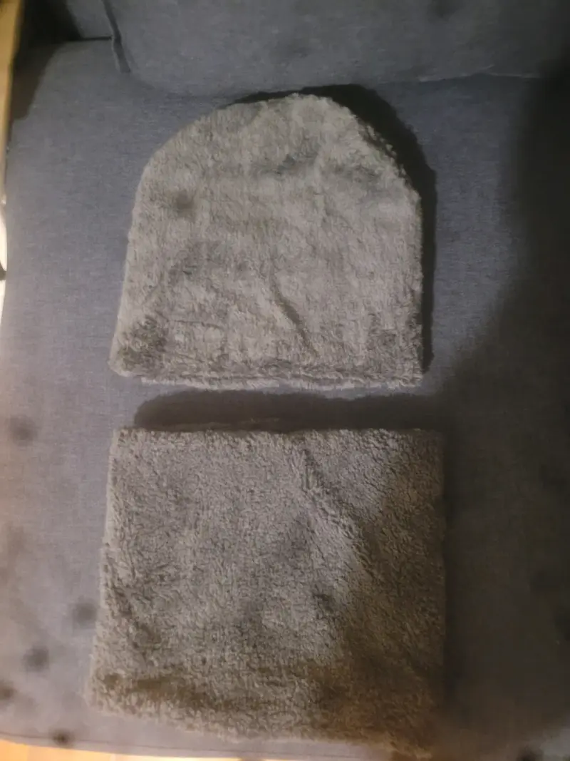 Set de gorro y bufanda térmicos marrón y gris - 3