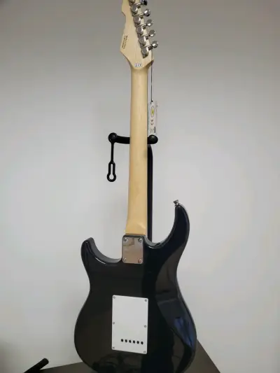 Guitarra eléctrica Peavey Raptor Plus negra - miniatura 5