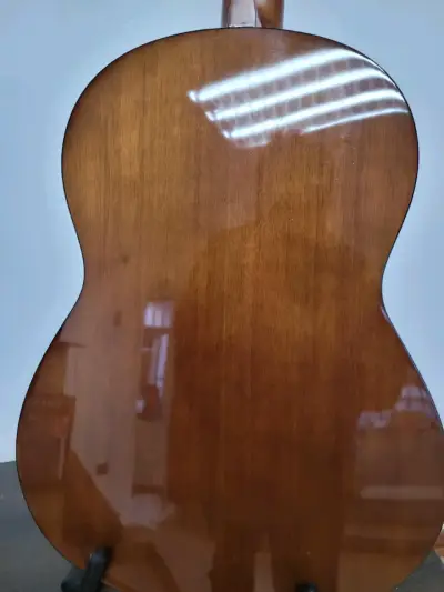 Guitarra clásica Yamaha C80 en buen estado - miniatura 5