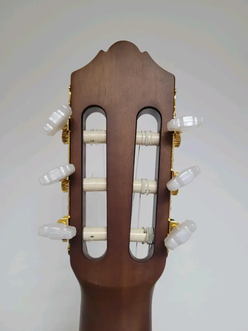 Guitarra clásica Yamaha C80 en buen estado - 6