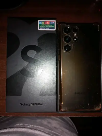 Samsung Galaxy S22 Ultra en buen estado - miniatura 6