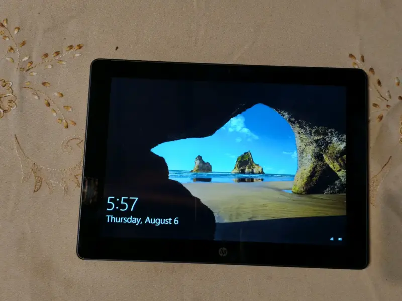 Tablet HP Pro x2 con Windows 11 - 1