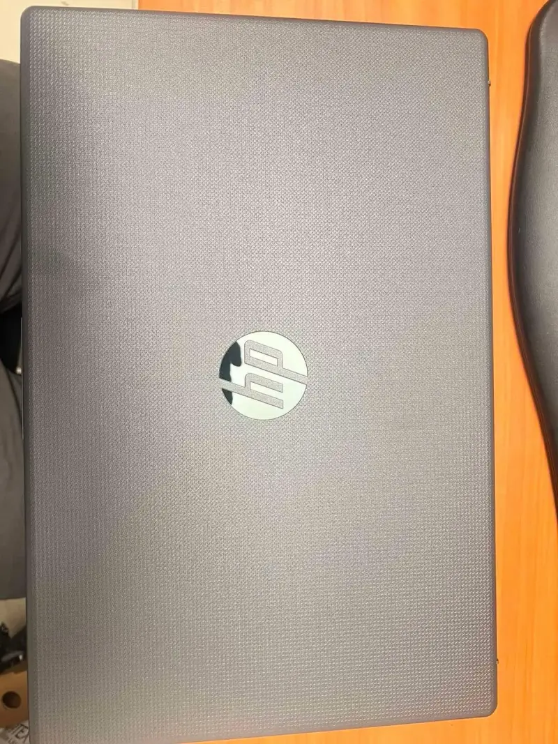 Notebook HP Intel Core i3 en buen estado - 3