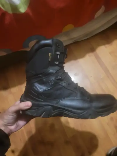 Botas tácticas negras Delta Plus con cremallera - miniatura 1