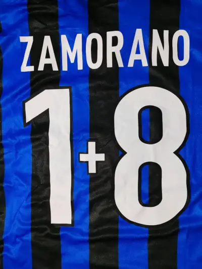 Camiseta de fútbol retro Zamorano Inter de Milán - miniatura 3