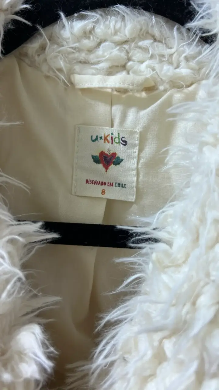 Chaqueta peluche blanca para niña con bordado co - 3