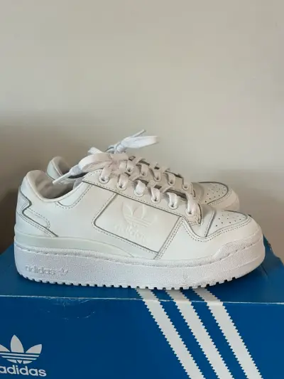 Zapatillas blancas Adidas Forum Bold - miniatura 1