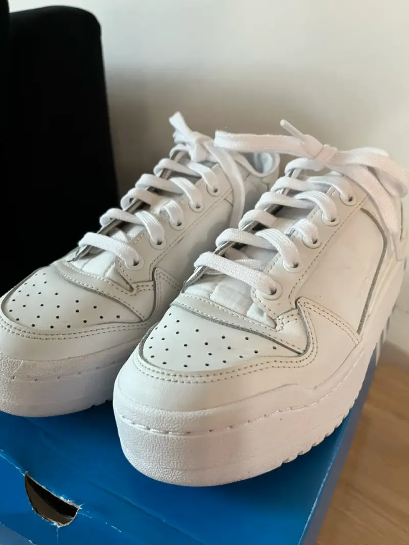 Zapatillas blancas Adidas Forum Bold - 2