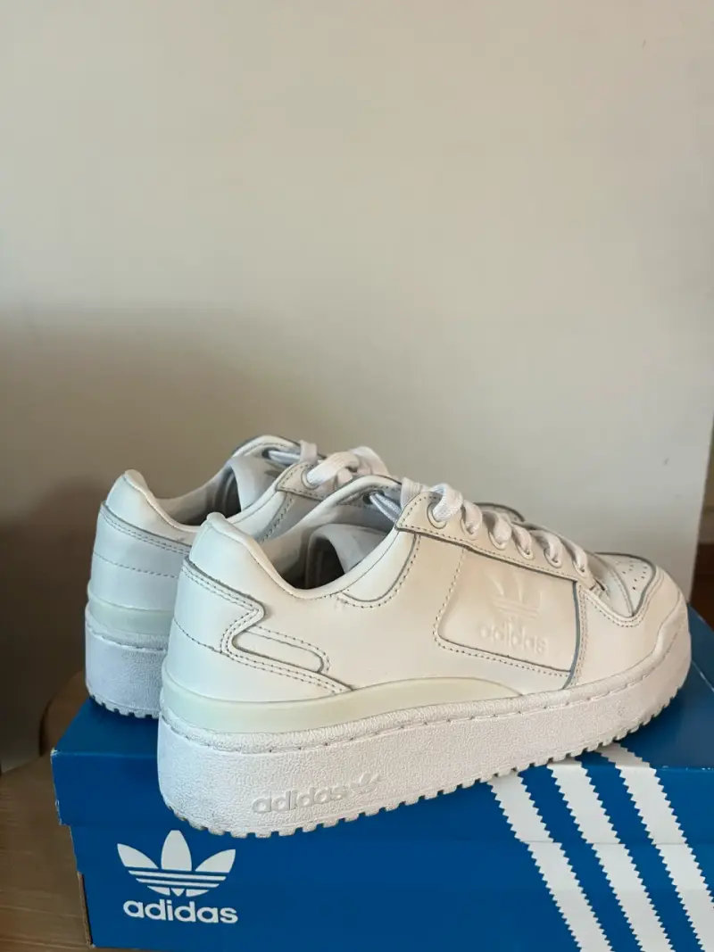 Zapatillas blancas Adidas Forum Bold - 3