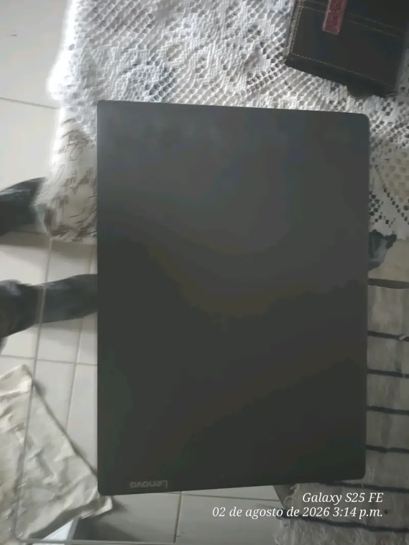 Notebook Lenovo con Intel Core i5 en buen estado - 2