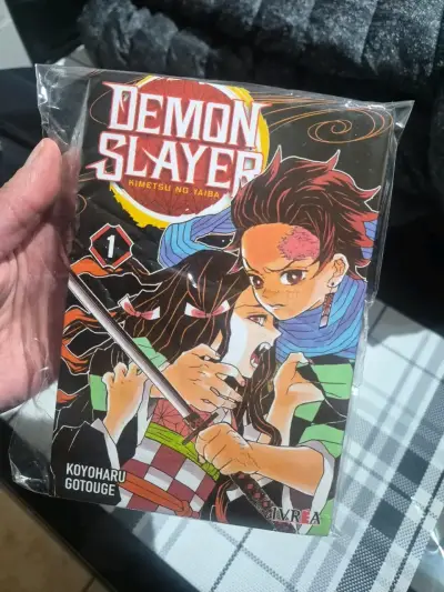 Manga Demon Slayer Kimetsu no Yaiba Volumen 1 - miniatura 1