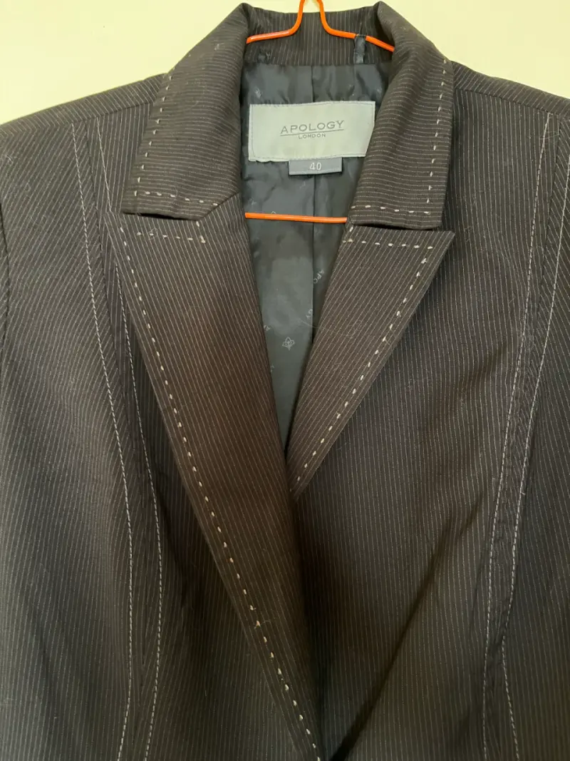 Blazer negro de mujer Apology talla 40 - 2