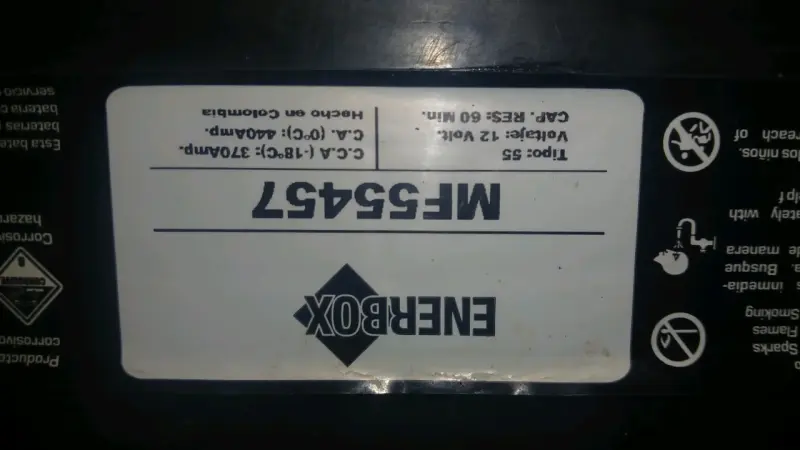 Batería de auto Enerbox MF55457 reciclable - 4