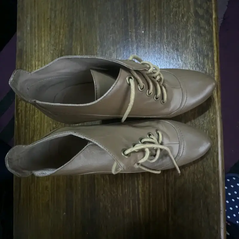 Zapatos de tacón alto color marrón - 1