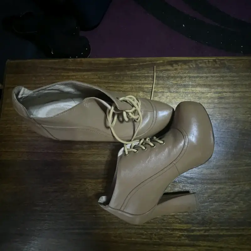Zapatos de tacón alto color marrón - 2