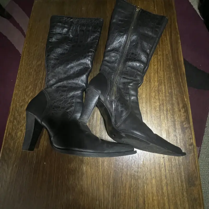 Botas de cuero negro con tacón alto - 3