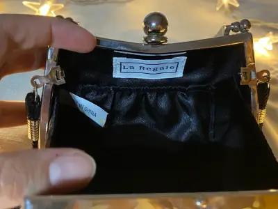Cartera de mano negra elegante La Regale - miniatura 3