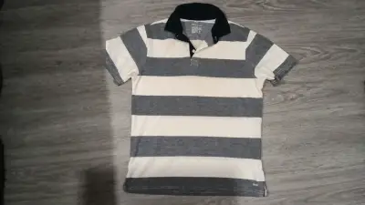 Polera Polo Rayada Gris y Blanca - miniatura 1