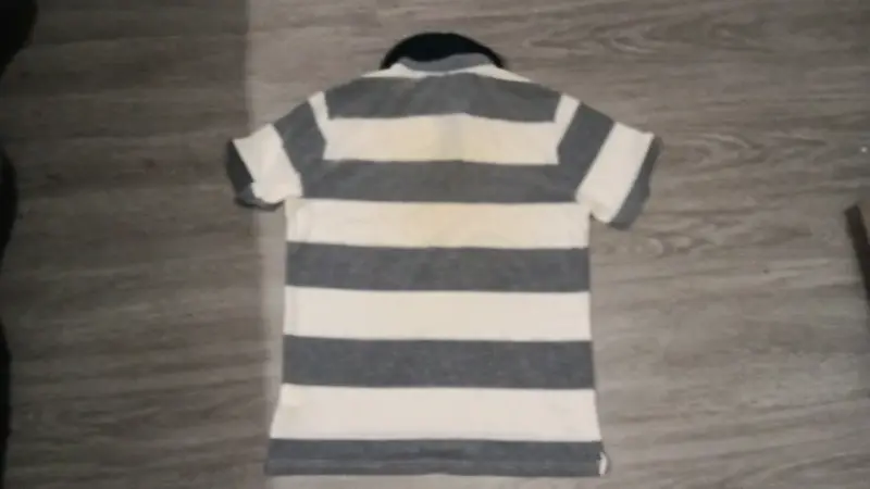 Polera Polo Rayada Gris y Blanca - 2