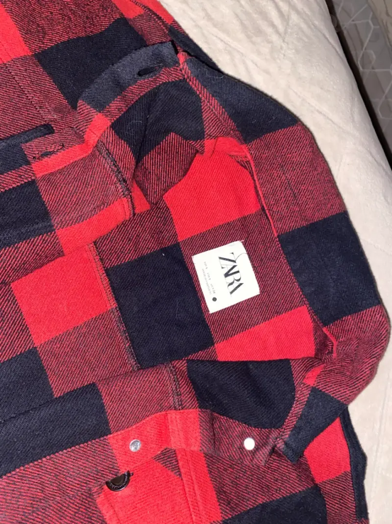 Camisa de franela a cuadros roja y negra Zara - 2