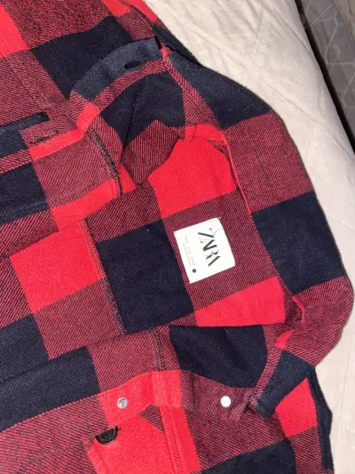 Camisa de franela a cuadros roja y negra Zara - miniatura 2