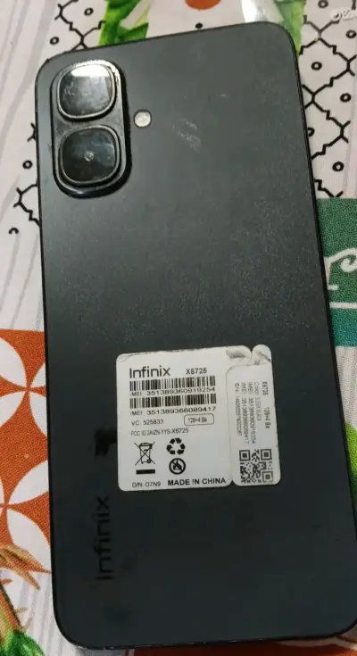 Smartphone Infinix Smart 10 128GB 4GB RAM - miniatura 1