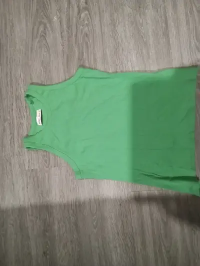 Polera sin mangas verde para mujer - miniatura 1
