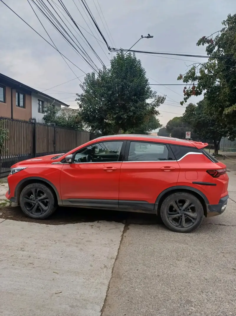 SUV Geely Coolray 2023 en excelente estado - 3