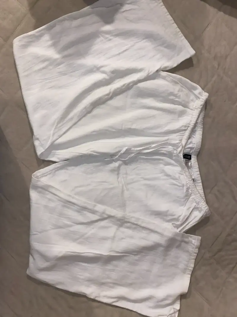 Pantalones cortos blancos de lino Divided - 1